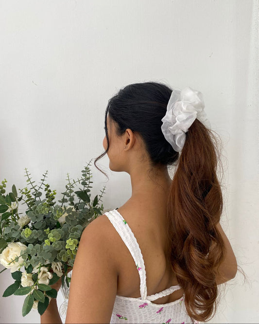 White Organza scrunchie