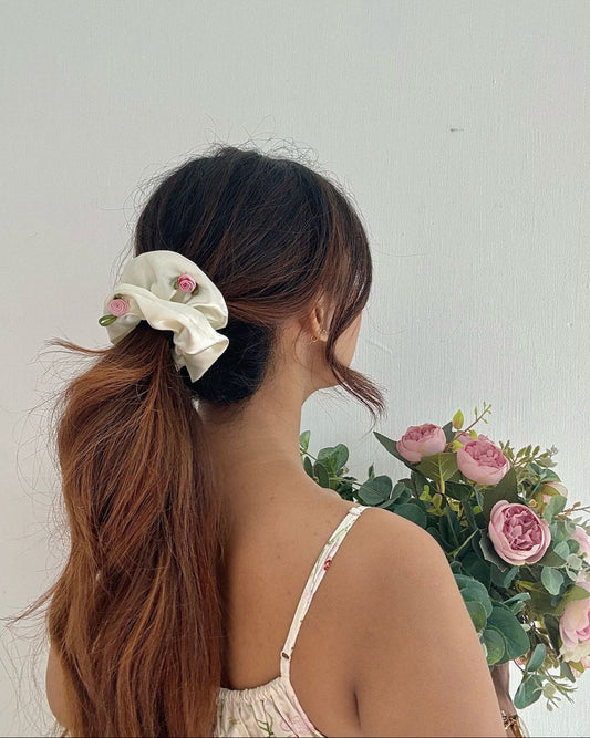 Wildflower scrunchie
