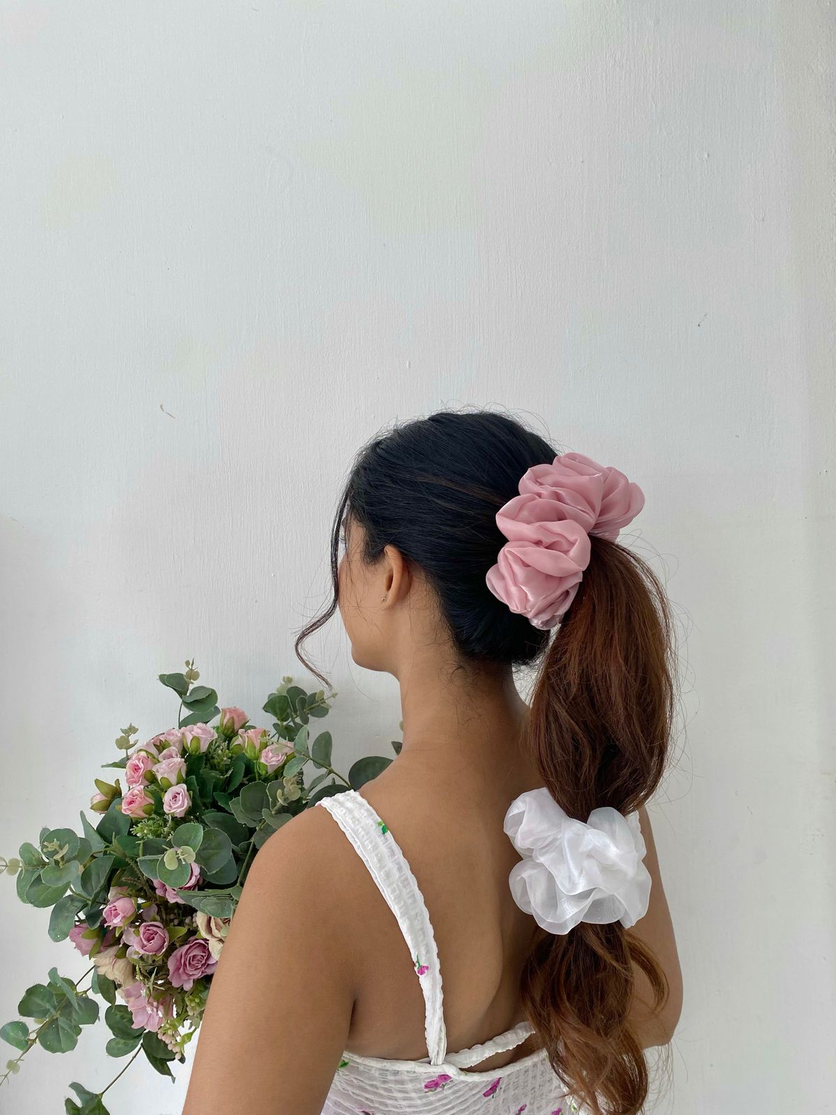 White Organza scrunchie